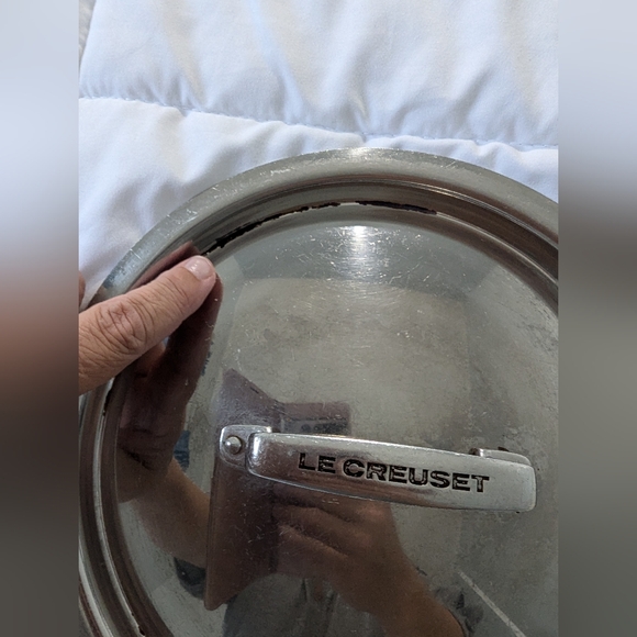 Le Creuset stainless steel 9 inch replacement lid.  GUC. 7.5 inch inside. th - Picture 4 of 7